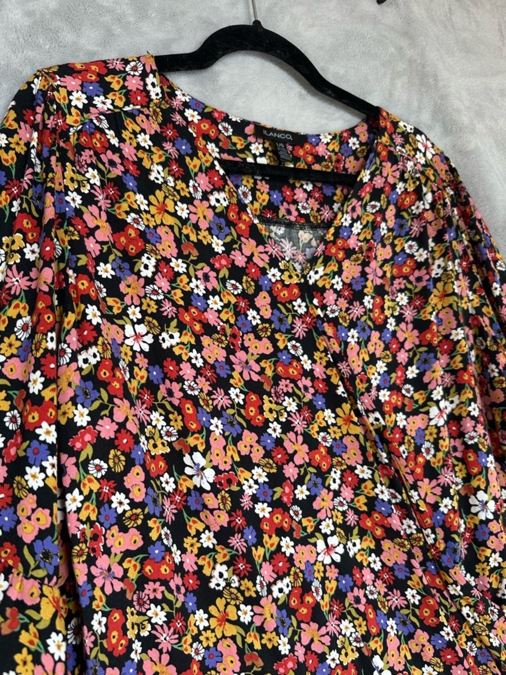 Ilanco Women's Floral Blouse Multicolor Wrap V Neck Size L Bell Sleeve Boho Top - Picture 4 of 11
